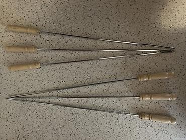 Manqal üçün şiş dəstləri satılır.Dənəsi 1.50 - Material: paslanmayan