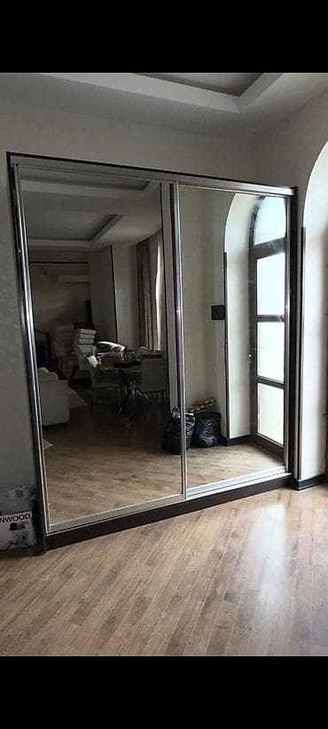 dehliz dolablar: Tecili dehli lzdolabı 150 manat satilir bir qapi asilqan o biri polka — 1