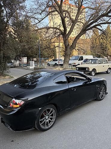 qolf kar: Hyundai Tiburon / Coupe – sport üslublu 2 qapılı kupe Xüsusiyyətlər — 6