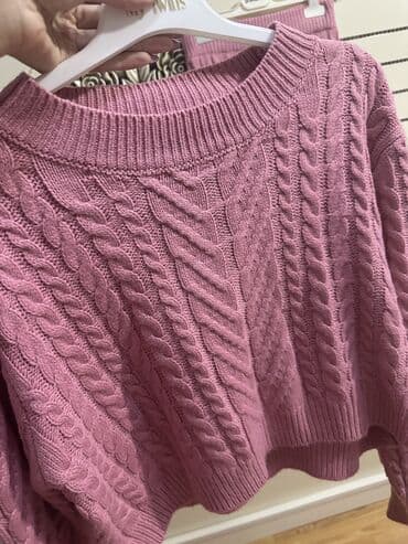 dəst geyimlər: Yeni, etekli dest. 50azn e alinib hec geyinilmeyib. S ölcu — 2