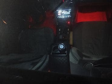 w210 panel: Mercedes-Benz E-Class: 2.8 l | 1997 il Sedan — 5