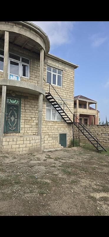 kesle ev: Sarayda seliqəli heyet evi ikinci mertebesi xodlar ayrıdi.kira verilir — 1