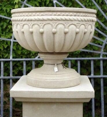 большие горшки для цветов: Bahar və yay çiçəkləri üçün nəzərdə tutulmuş, daşdan hazırlanmış — 3