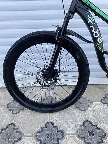 velosiped muheriki: Dağ velosipedi – Toba brendi, qara-yaşıl dizayn Xüsusiyyətlər: - — 6