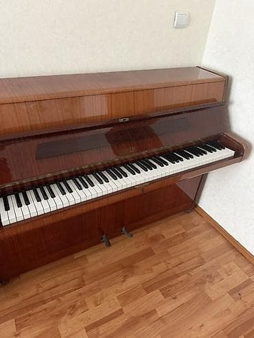 Musiqi alətləri: GEYER dik piano - Brend/model: GEYER upright (dik) piano - Korpus — 1