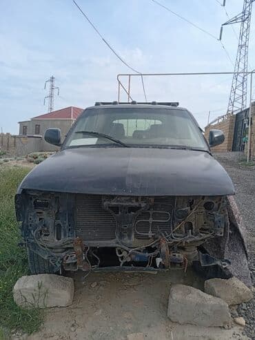 ekskavatör satışı: Chevrolet Blazer: 4 l | 1997 il 505050 km Universal — 9