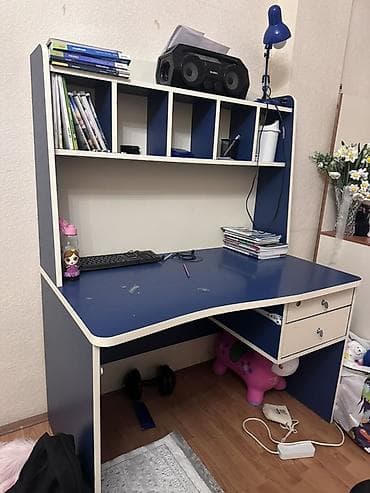 Sifarişlə taburetkalar: Künc masa, Stulsuz, Polkalı, Siyirməli, Sadə laminat — 4