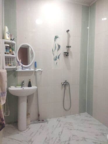 8 noyabr: Hövsan qəs. 3 otaqlı, 100 kv. m, Kredit yoxdur, Orta təmir — 16