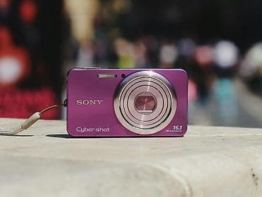 adapt: Sony fotoaparat. yaddas kartı, adapteri, batrekasi, qutusu var. ideal — 1