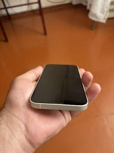 Техника и электроника: IPhone 13, Белый, Face ID — 2