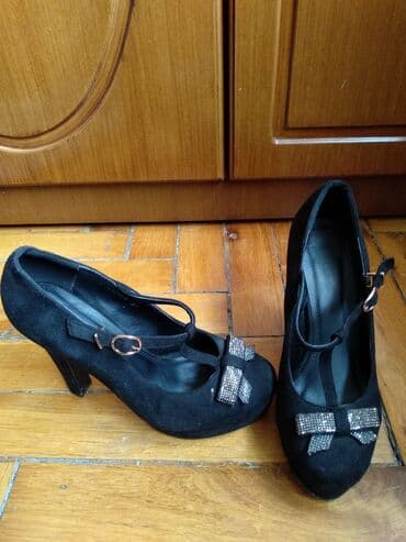 qadınlar üçün ketlər vans old skool: Tuflilər, Ölçü: 39, rəng - Qara, İşlənmiş — 3