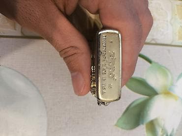 Личные вещи: Original zippodur, kolleksiyalıqdır təmirə ehtiyacı var. üzərində də — 2