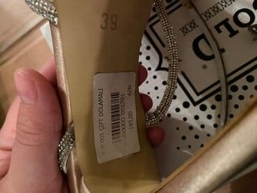 женские золотистые туфли: Tuflilər, Ölçü: 39, rəng - Qızılı, Yeni — 3