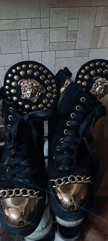 qiz ucun botlar: Ölçü: 38, rəng - Qara, İşlənmiş — 1