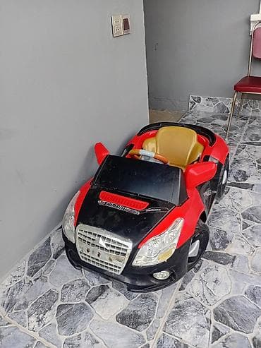 qızı: Uşaq elektrik maşını – idman kupe dizaynı - Rəng: qara/qırmızı — 3