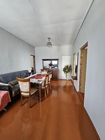 Квартиры: Kirayə üçün 4 otaqlı mənzil Planlama və sahələr: - 3 ayrı yataq otağı — 6