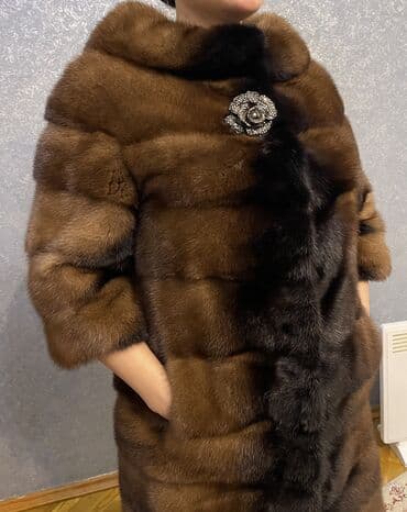 kürkler: Təp təzə şuba satılır. Maksimum 3 dəfə toya geymişəm. Heç bir — 4