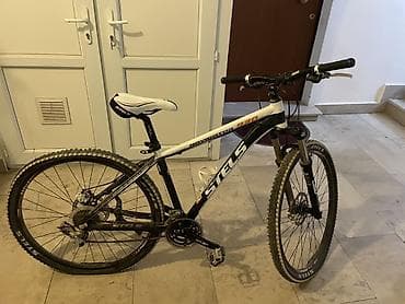 STELS Navigator 930 dağ velosipedi - Çərçivə: yüngül alışım