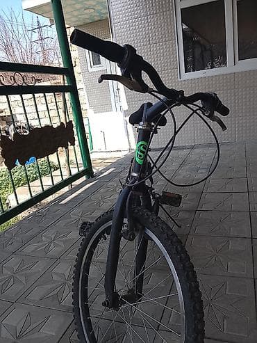 20 dyumlu velosiped: Yeni kimidi.Balaca görünməyinə baxmıyın şəkildə elə düşüb.20likdi — 2