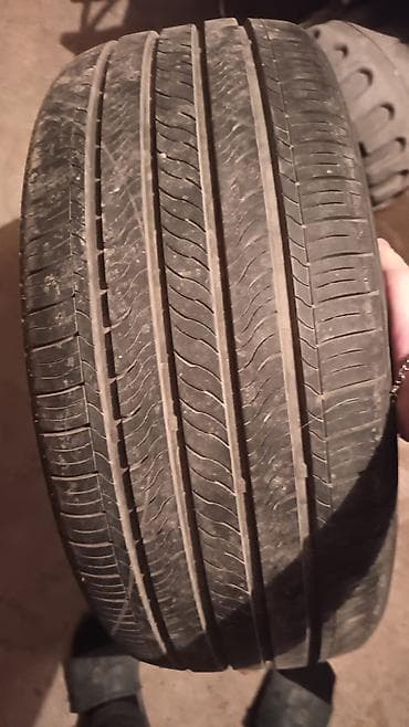 cd disklər: Satılır: 235/45 R18 yay şini - Ölçü: 235/45 R18 (en 235 mm, hündürlük — 5