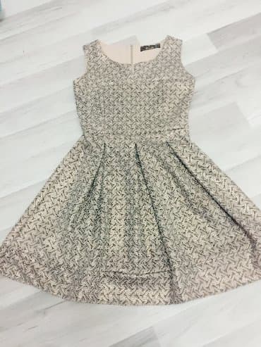 qiz ucun don: Don. Qeyri adi materialdadı. Əyində gözəl görsənir. 55 man alınıb. Son — 1