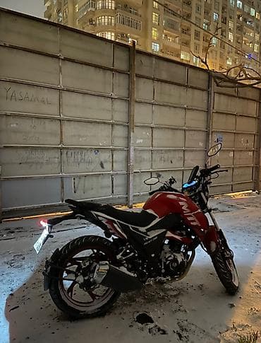 moped suzuki: 200 sm3 — 1