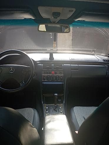 Продажа авто: Mercedes-Benz E-Class: 2.3 л | 1998 г. Седан — 4