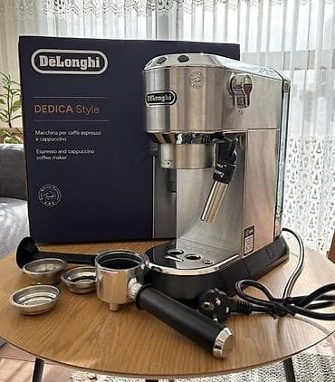 kofe apparat: Qəhvə maşını Delonghi, Yarımavtomat, Yeni — 2