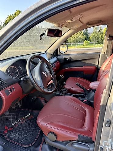mitsubishi pikap: Mitsubishi L200: 2.5 l | 2015 il 279500 km Pikap — 10