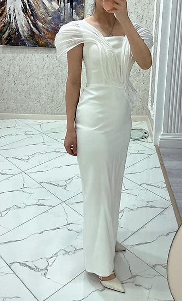 veçer donları: Ağ ziyafət/libas Paltarı 1 dəfə nişanımda geyinmişəm. 260 a alınıb — 2