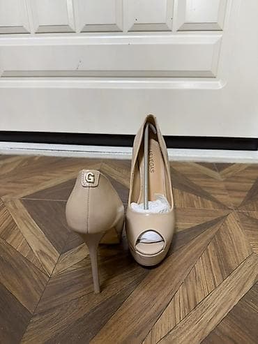 guess: Bej rəngli platformalı açıq burunlu dikdaban ayaqqabı - Model — 3