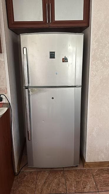 el blender: ✅Sharp soyuducusu satılır 150 manaya evden satış
Sumqayıt*AFA 3775 E — 1