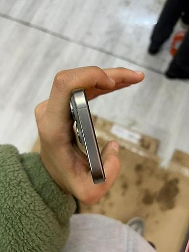 samsung a50 plata: IPhone 15 Pro, 128 GB, Gümüşü, Qırıq — 6