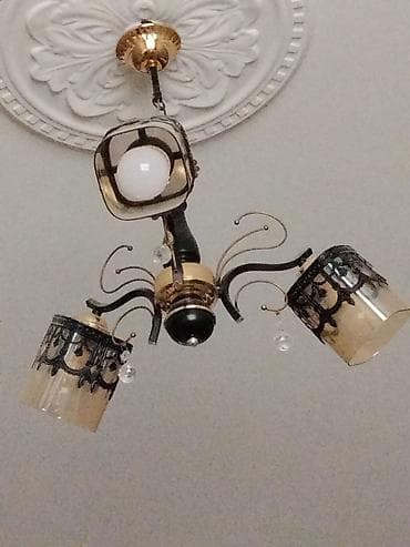 Satılır lustur yataq otağı üçün 40 manata 0557195703 vassapa yazin