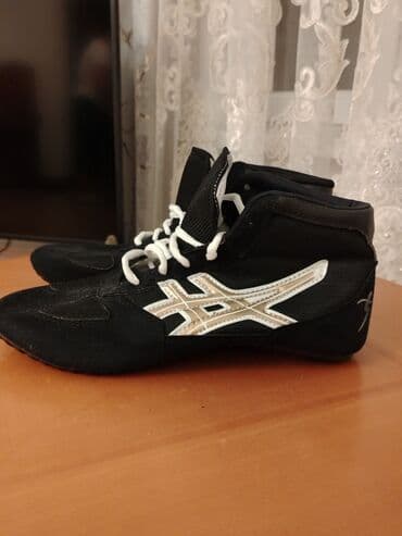 asic: Məhsul: Təzpa/“6” loqolu güləş ayaqqabıları Xüsusiyyətlər: - Rəng — 3