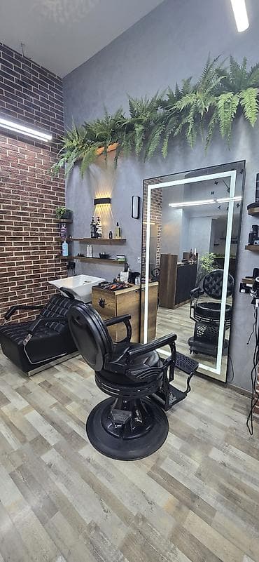 Bərbər kreslosu icarəyə verilir ! Salon tərəfindən lazımı bütün şərait — 1