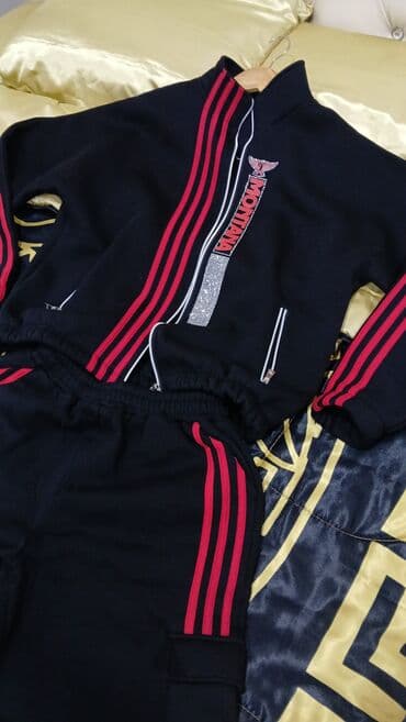 Bayram kostyumları: Sifarisle razmer serf gelib. m. demiwem xl. gelib. cox boyukdu - İki — 1