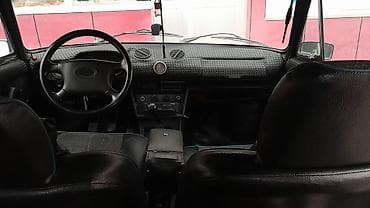 baqaj dam: VAZ (LADA) 2106: 1.3 l | 1989 il 281000 km Sedan — 6