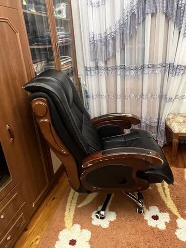 Quruducular: Təkərli, Qolları tənzimlənmir, Süni dəri — 3