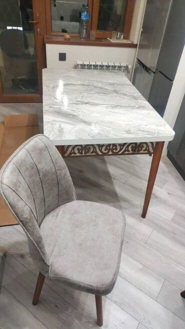 kesle kiraye: Avtovağzal metrosu yaxınlığı, 14 mərtəbənin,7-ci mərtəbəsində, ümumi — 7