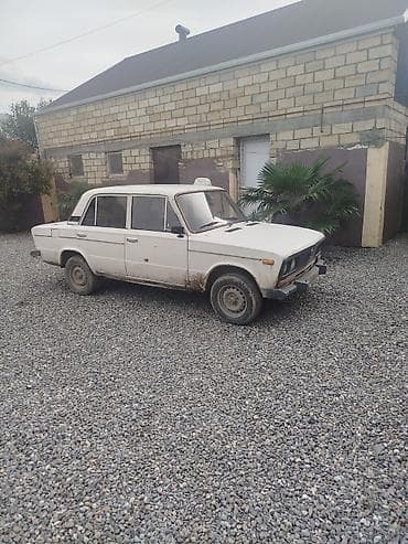 ford tranzit 2007: VAZ 2106 sedan, ağ rəng. - Kuzov: 4 qapılı, klassik korpus, xrom — 2