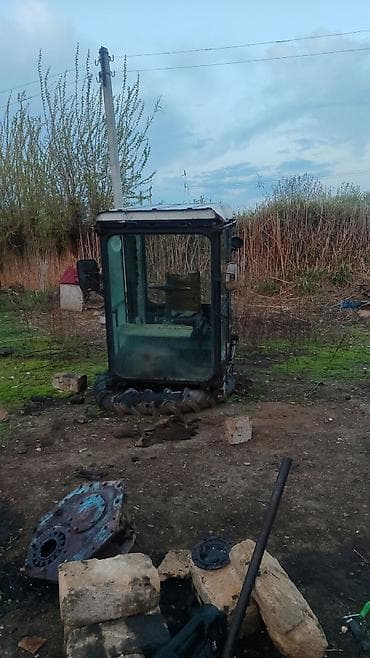 ot üyüdən aparat: Traktor kabinası zavod kabika satılır te 28 tiraktor çun birdənə — 2