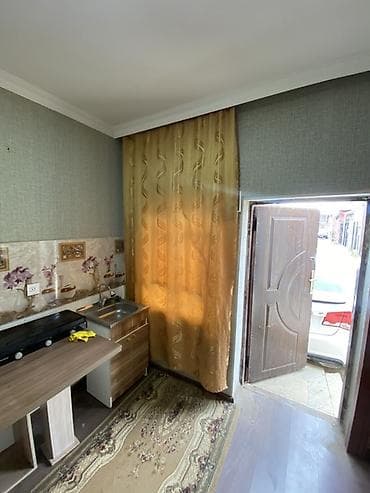 upd heyet evleri: Ev balaca bir otaqdan ibaret quxnasi ayri evdir wifi var su qaz isiq — 7