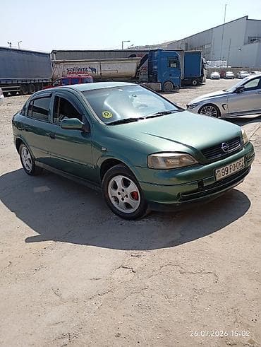 Opel Astra: 1.6 l | 1999 il 228965 km Sedan — 9