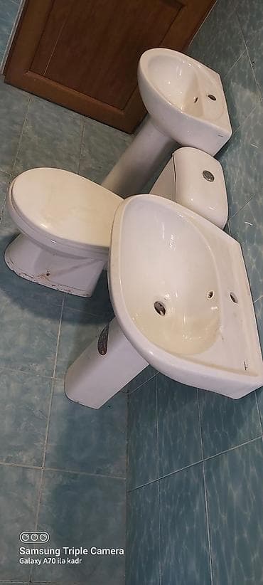 işlenmiş unitazlar: Sanitar avadanlıq dəsti - Bir ədəd döşəməyə quraşdırılan unitaz – — 2