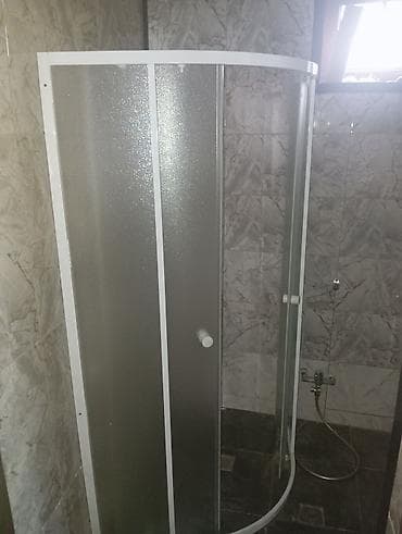 kabinkalar: Duş kabini – yarımdairəvi forma, sürgülü qapılarla. - Karkas: ağ — 2