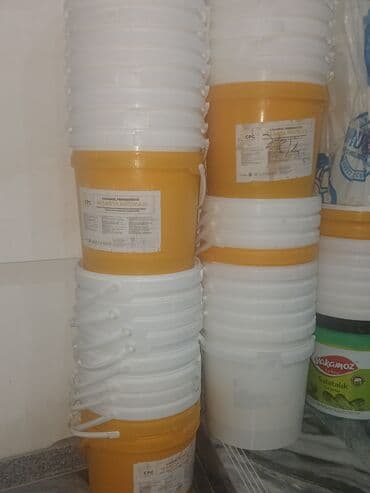 Кольца: Plastik vedrə və qapqaq dəstləri. Hər biri təmizdir. 2.50 azn — 4