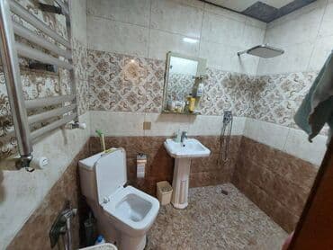 8 mikrorayon: 4-cü mikrorayon, 2 otaqlı, Yeni tikili, 71 kv. m — 8