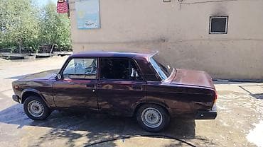 ford transit mator: VAZ 2107 sedan - Kuzov: 4 qapılı, tünd qırmızı rəng - Salon: arxa və — 4