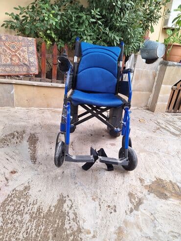 əlillər üçün araba: Elektrik təkərli oturacaq - Yığcam və qatlanan konstruktor — 2